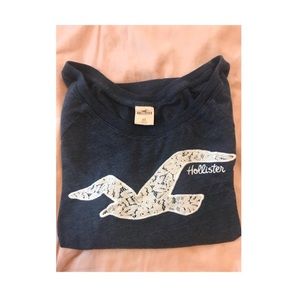 Hollister Mid-Range Sleeved Shirt